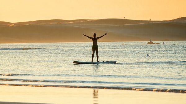 SUP Yoga: Erlebe die perfekte Harmonie auf dem Wasser